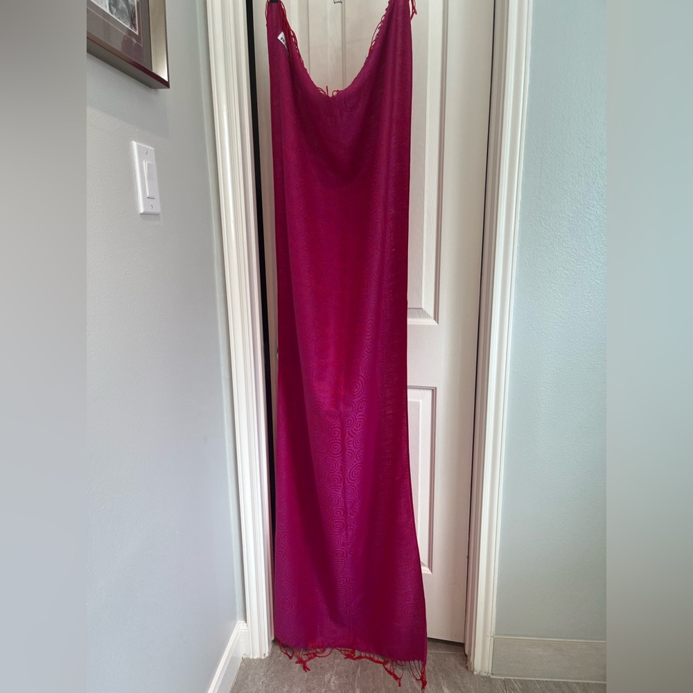 Pashmina Scarf in Fuchsia Pattern - Picture 5 of 11
